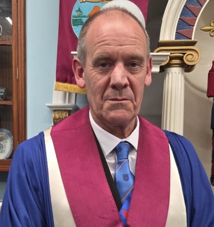 E. Comp. Graeme Gunn H