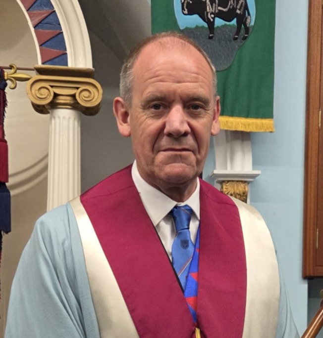 E. Comp Graeme Gunn Z